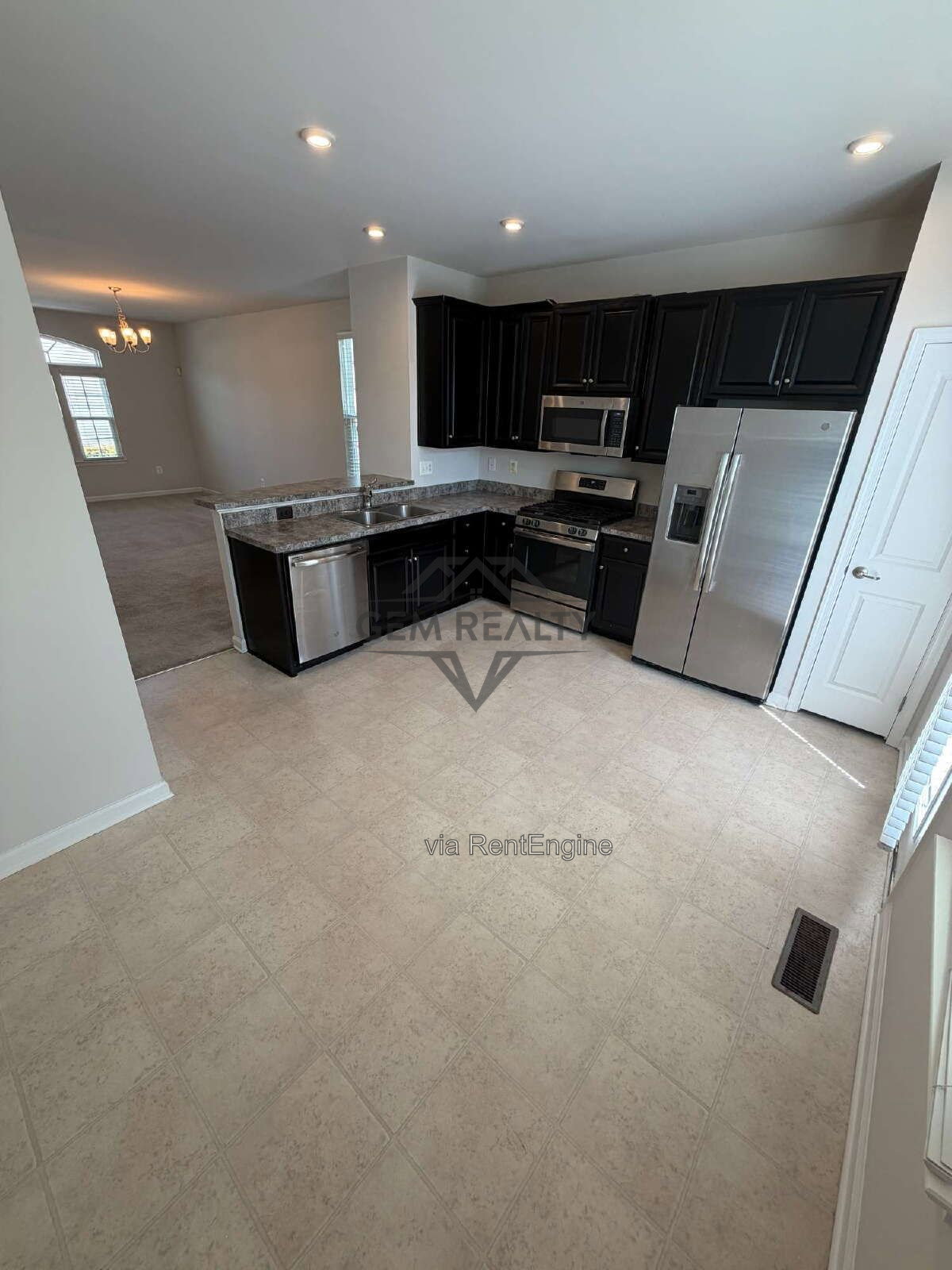 Gallery Image 16