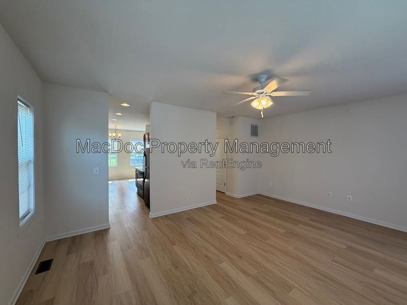 Gallery Image 16