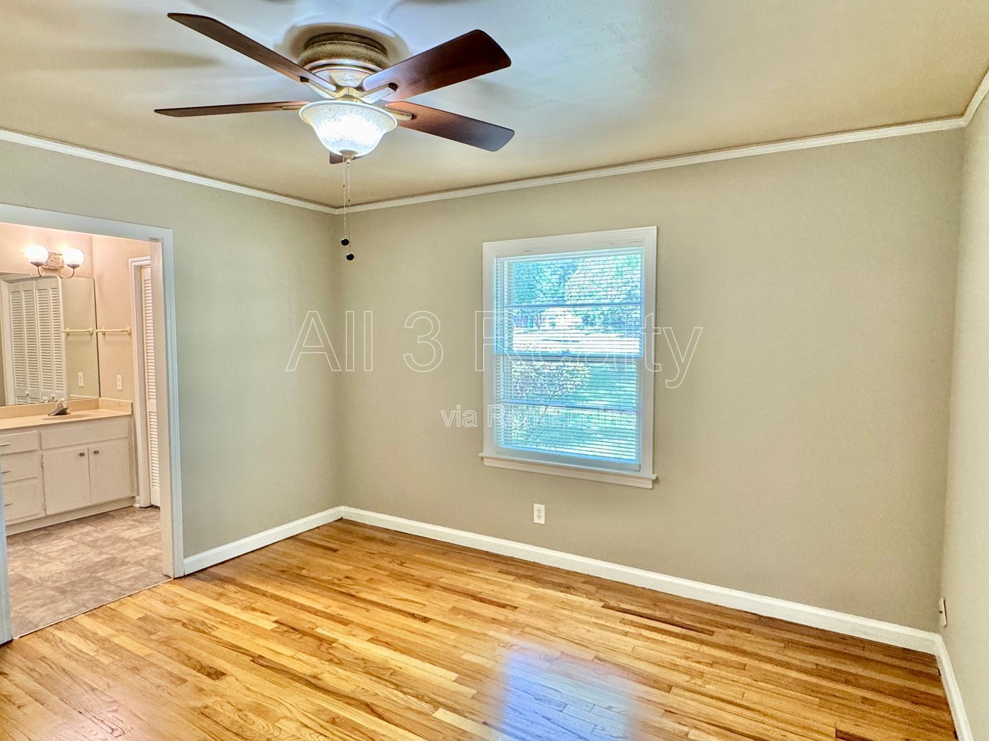 Gallery Image 18