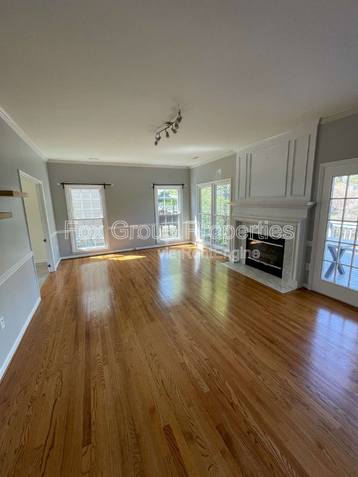Gallery Image 6
