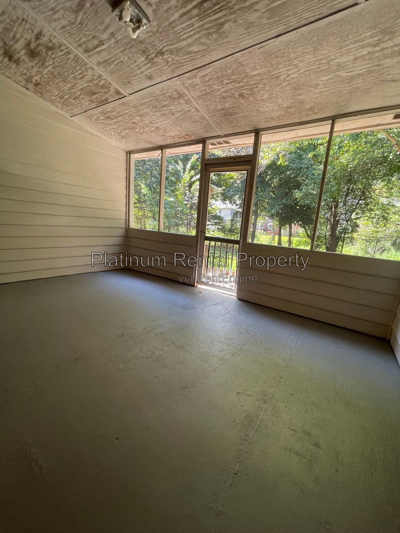 Gallery Image 19