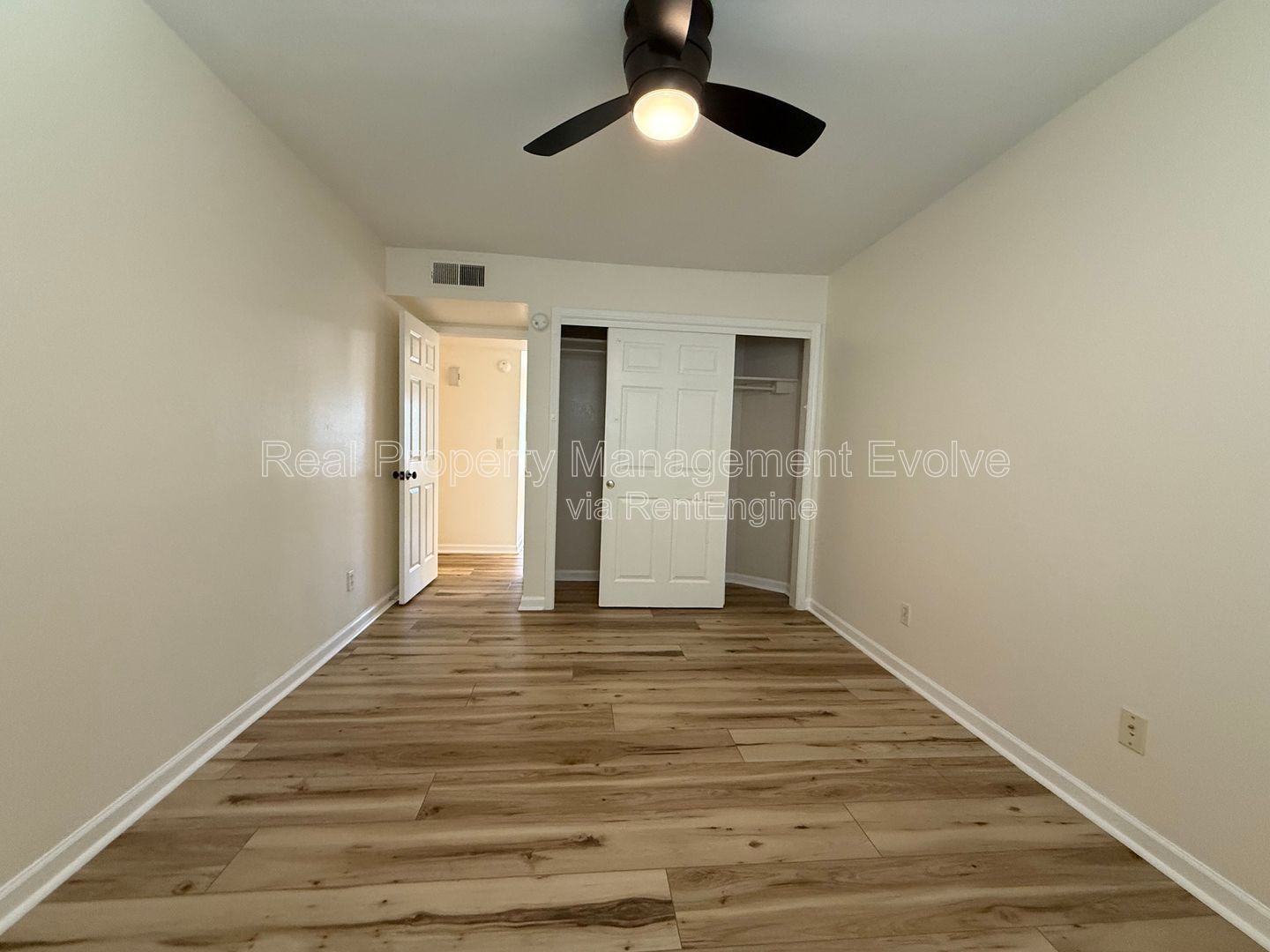 Gallery Image 25
