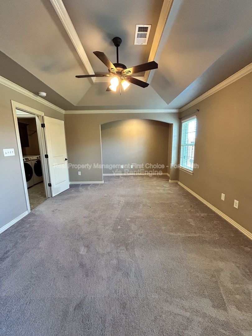 Gallery Image 18