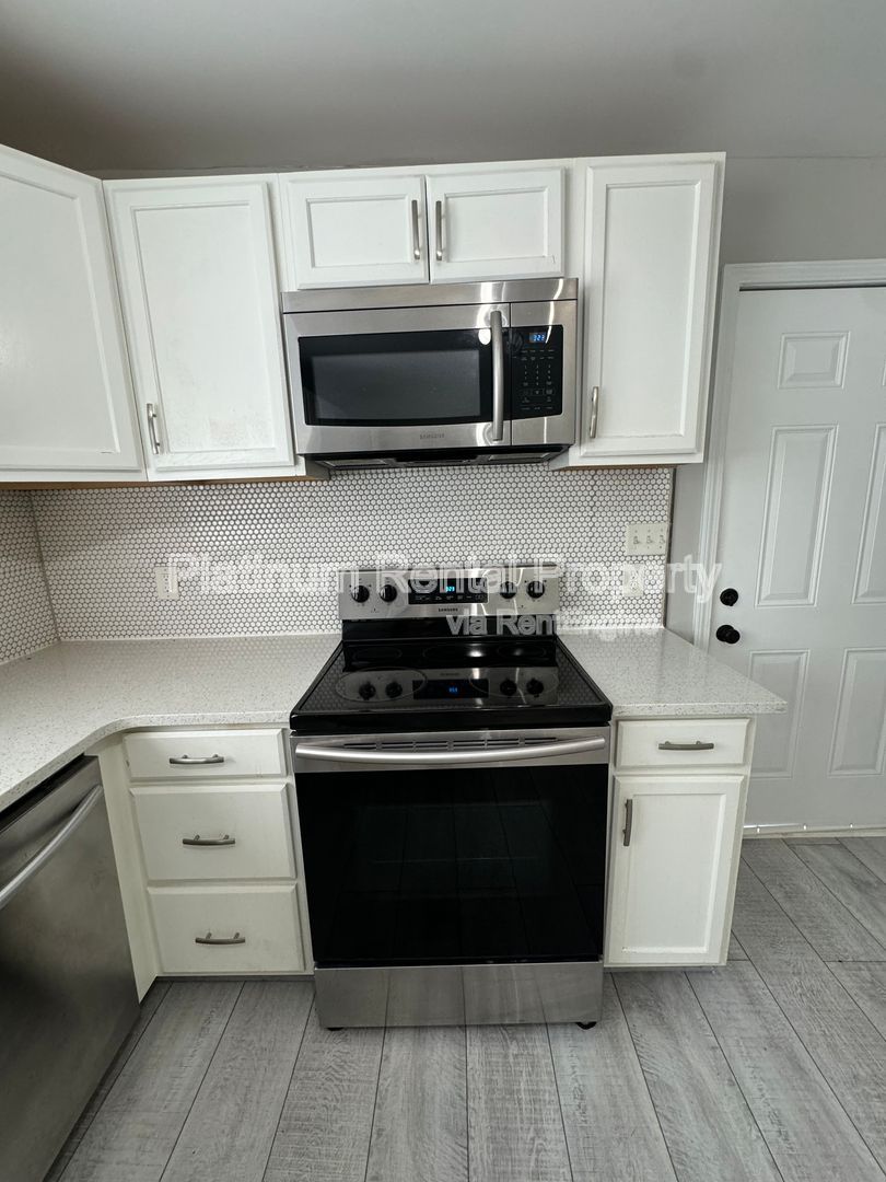 Gallery Image 9