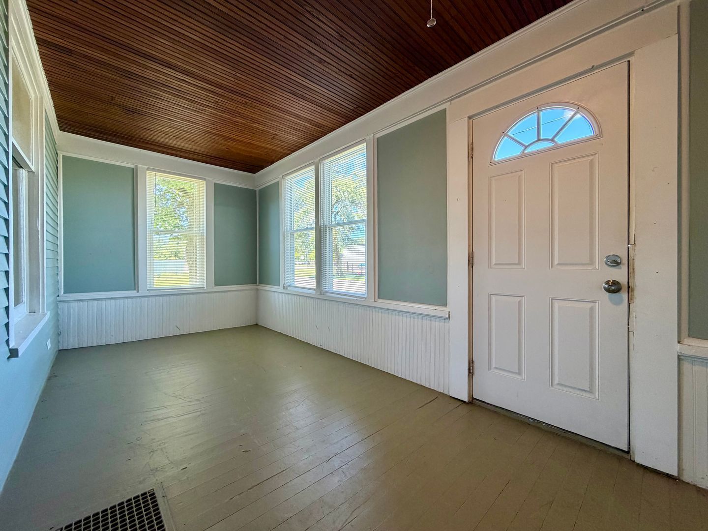 Gallery Image 12