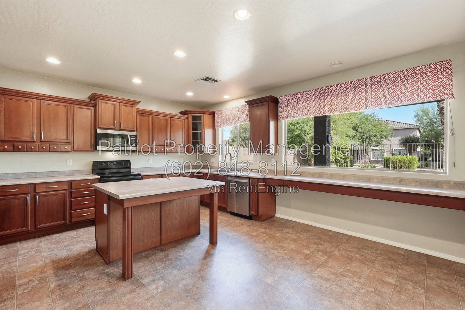 Gallery Image 13