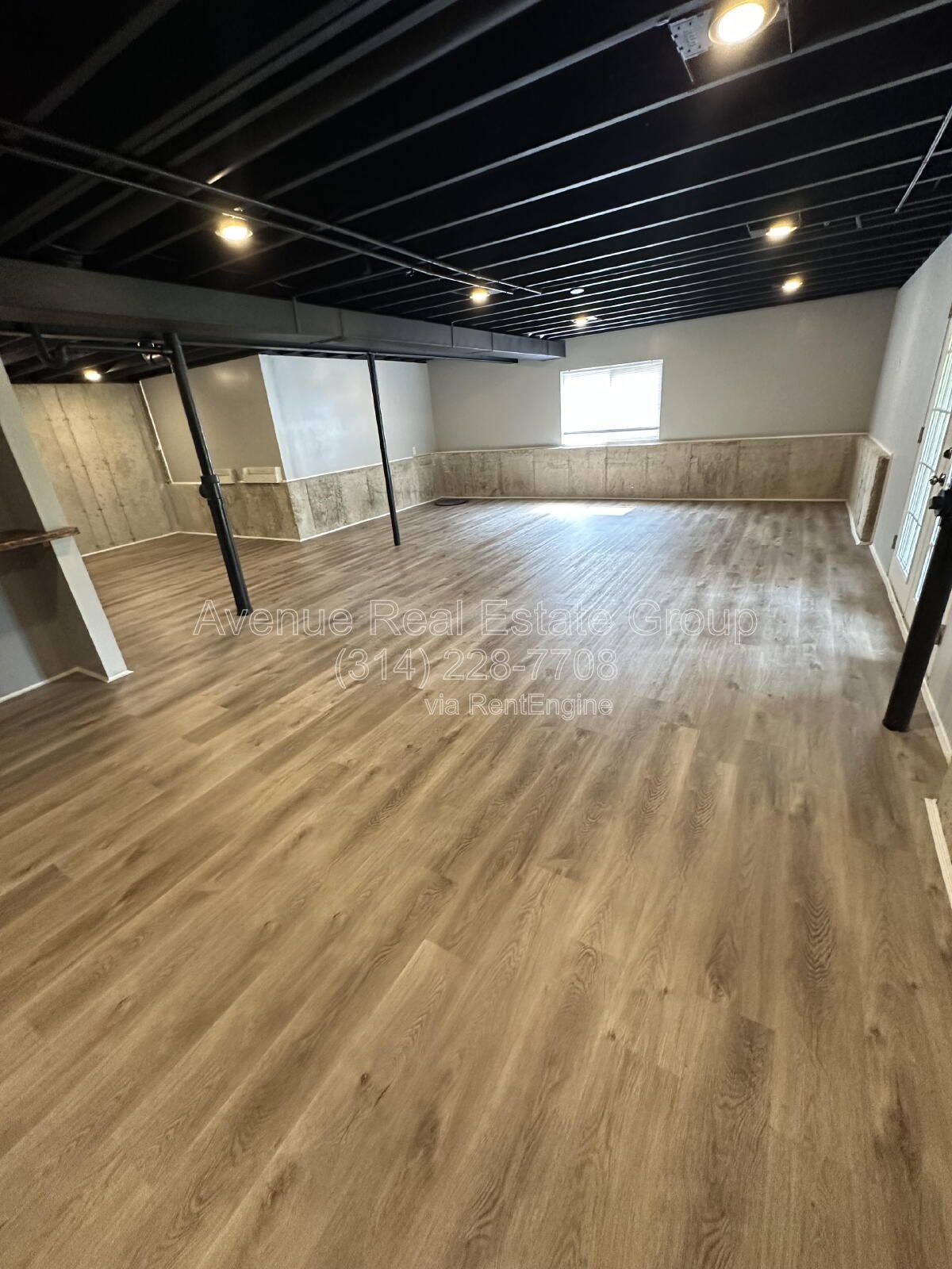 Gallery Image 17