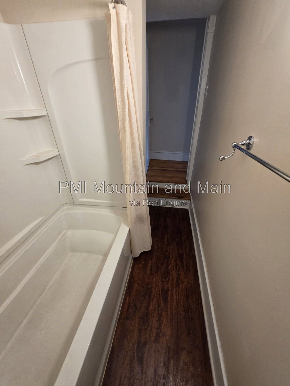 Gallery Image 22