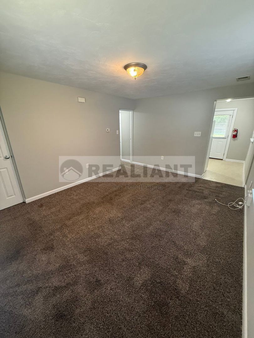 Gallery Image 0