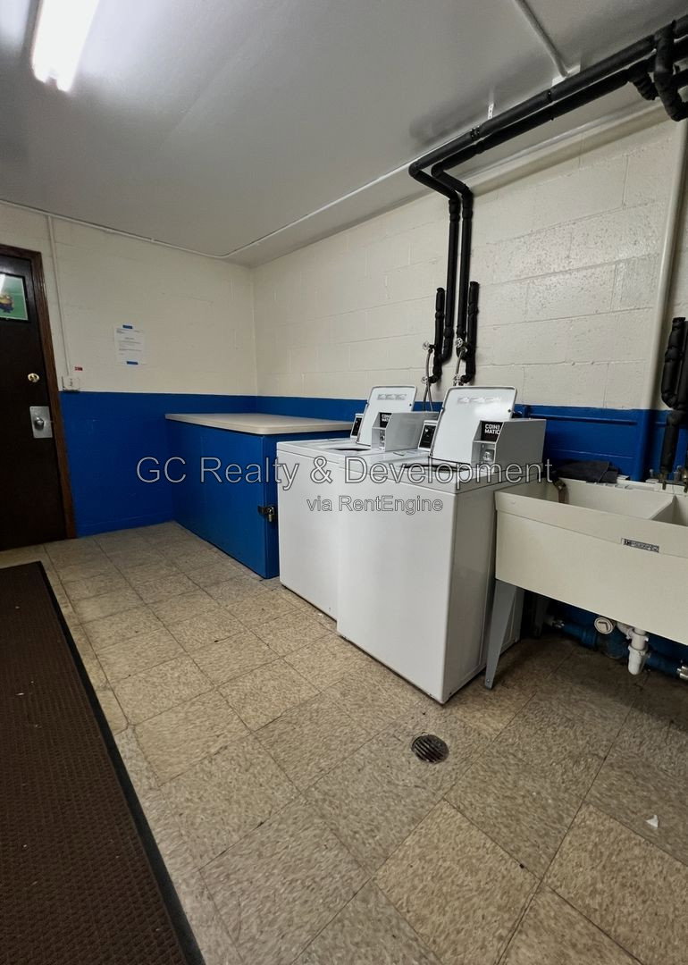 Gallery Image 13