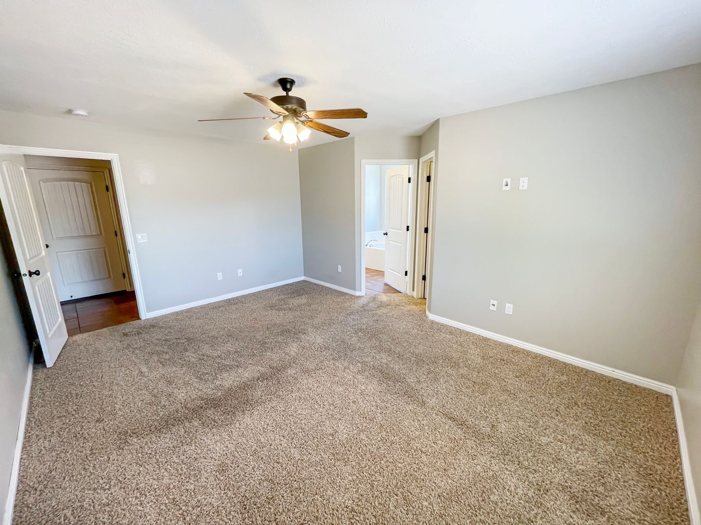 Gallery Image 16