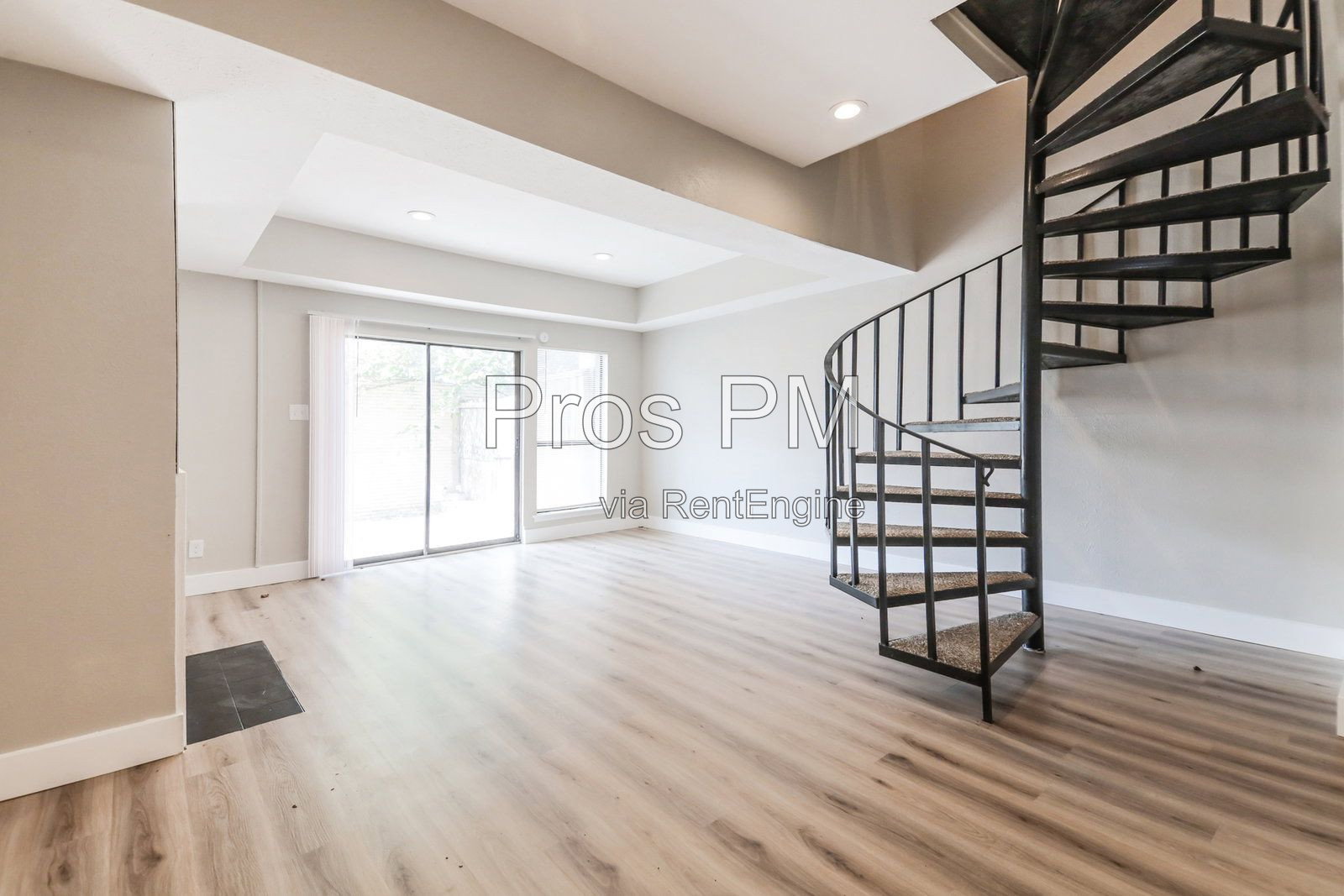 Gallery Image 0