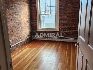 Gallery Image 0