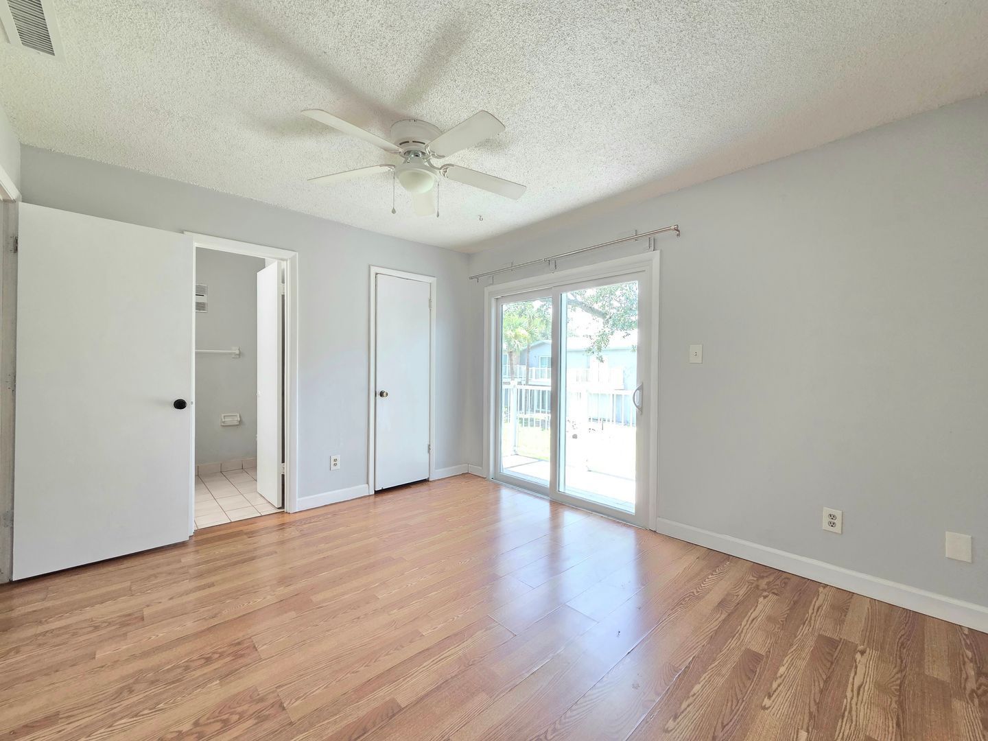 Gallery Image 19