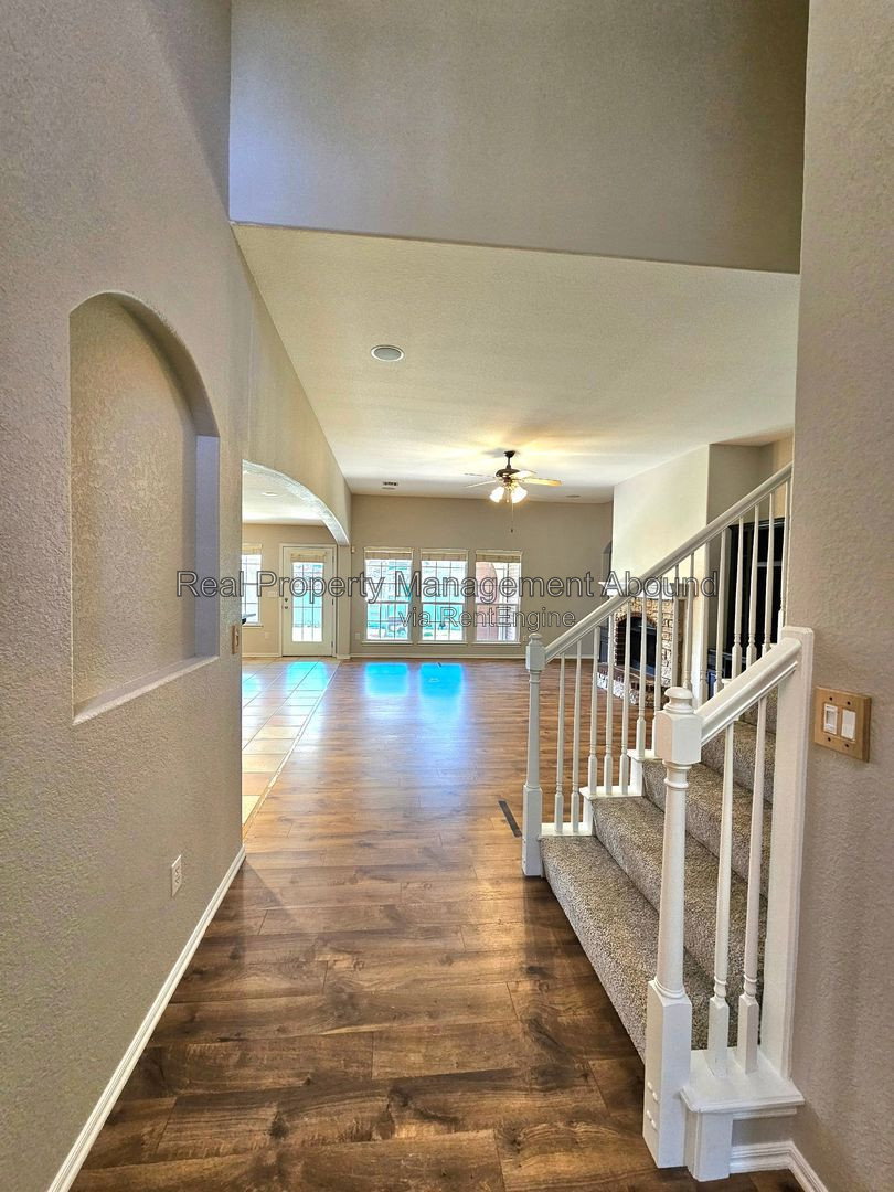 Gallery Image 8