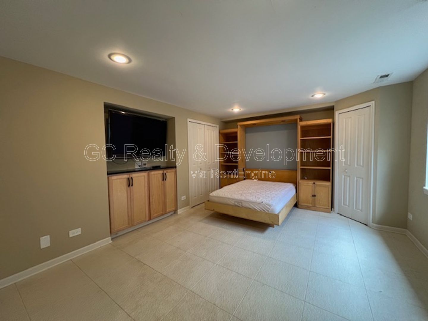Gallery Image 32