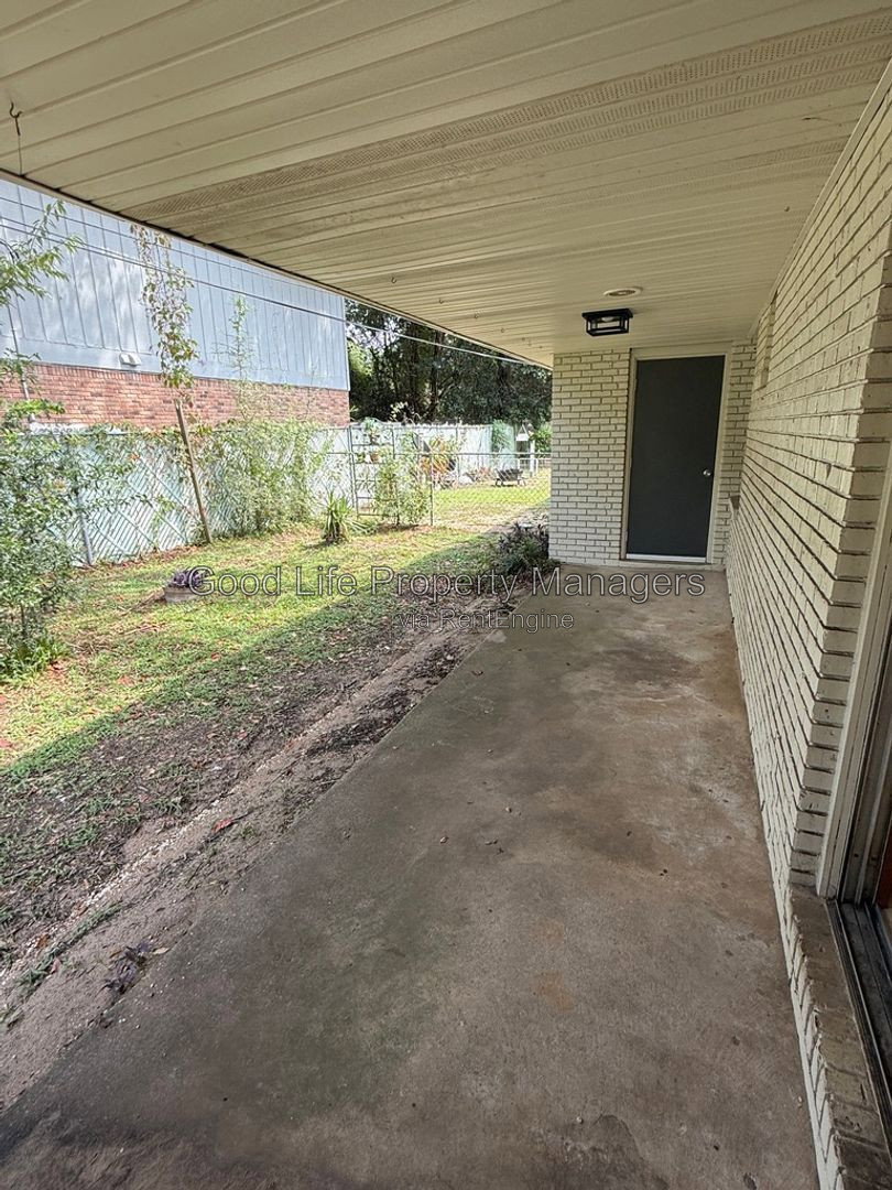 Gallery Image 12