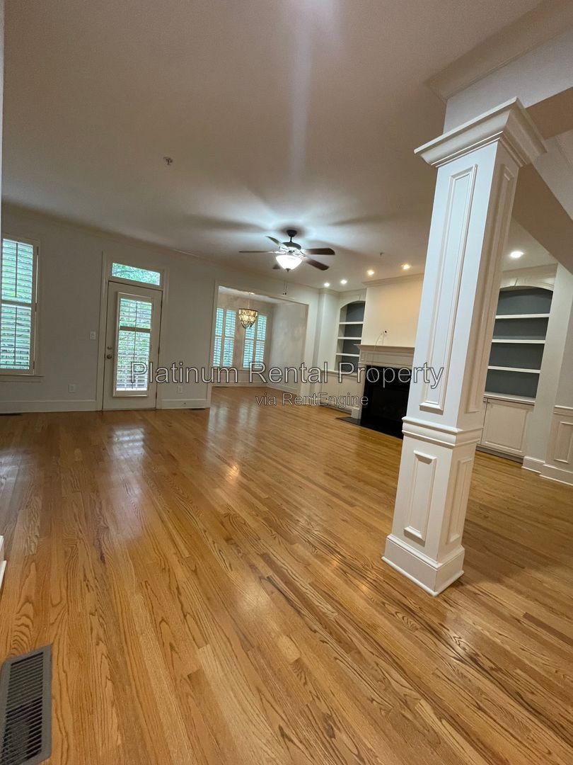 Gallery Image 10
