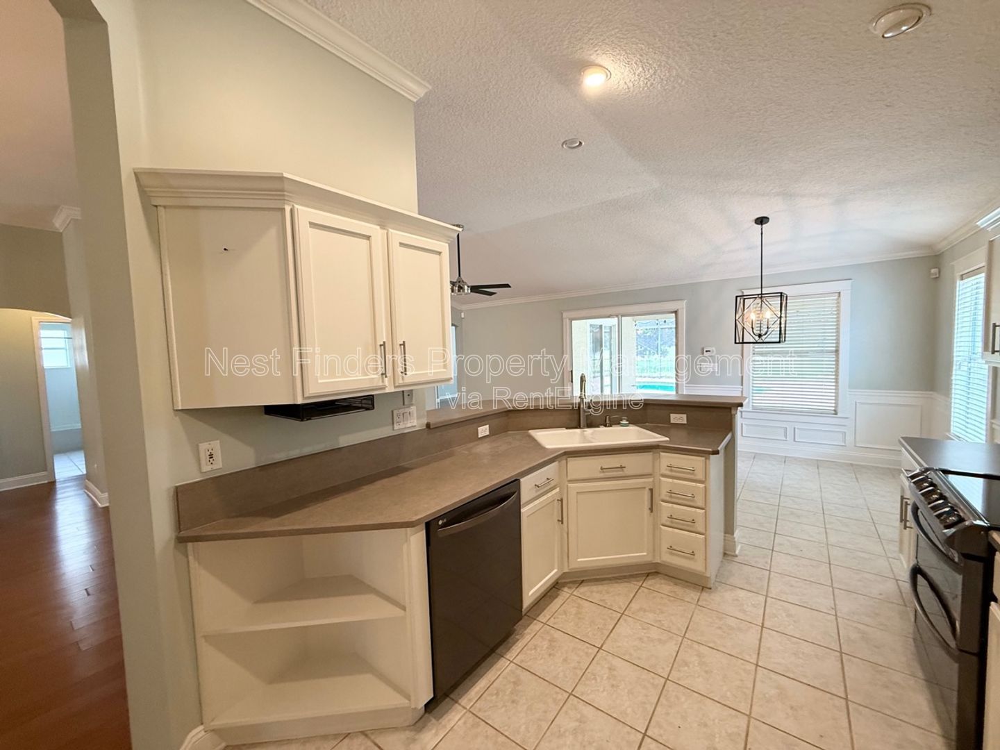 Gallery Image 14