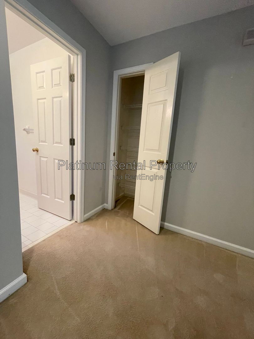 Gallery Image 79