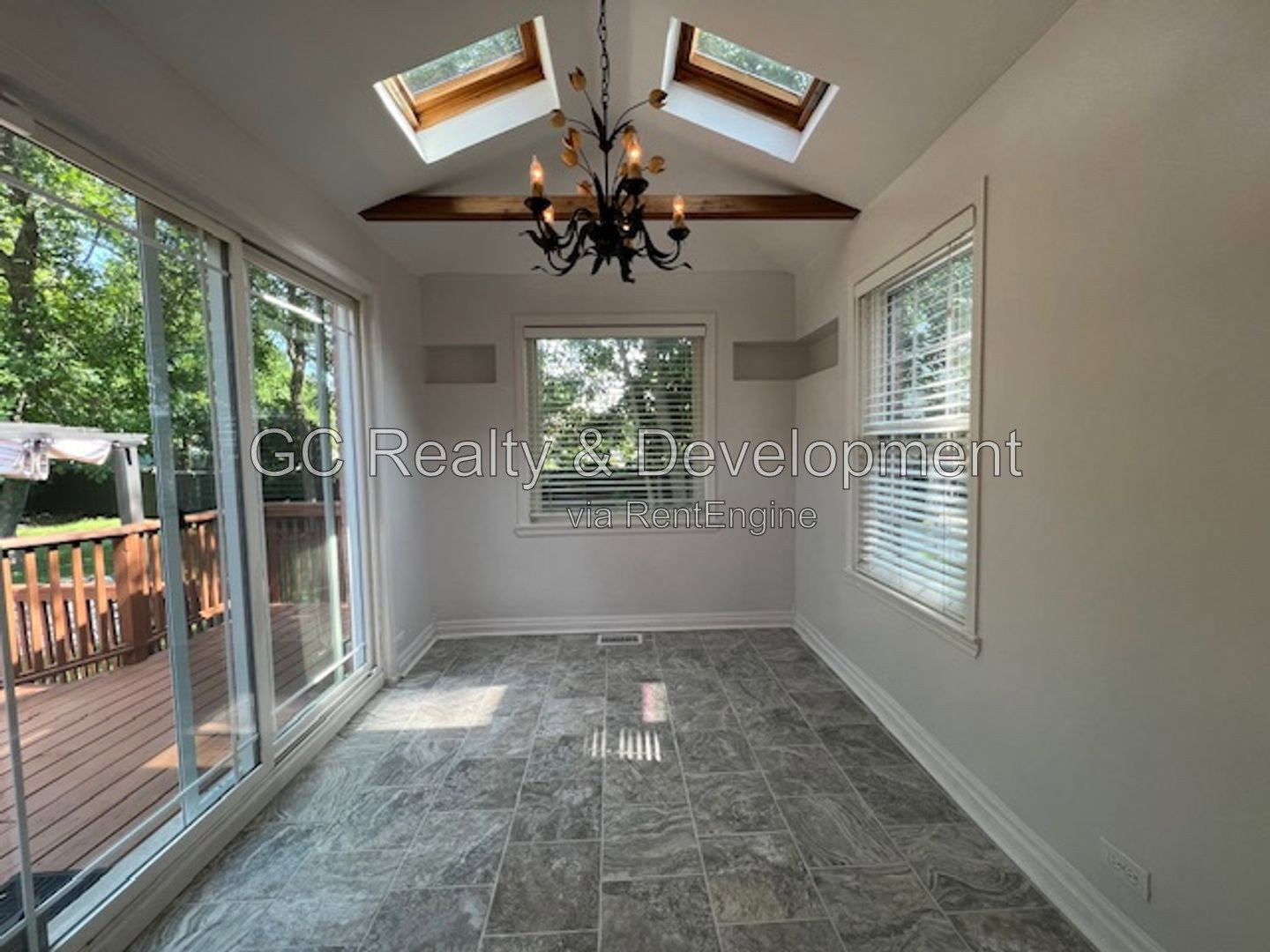 Gallery Image 12