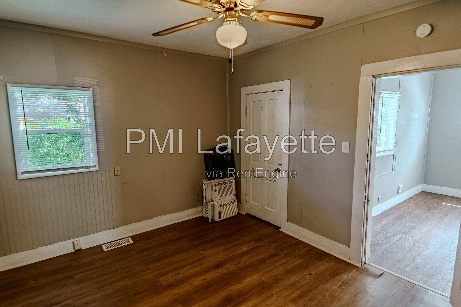 Gallery Image 18