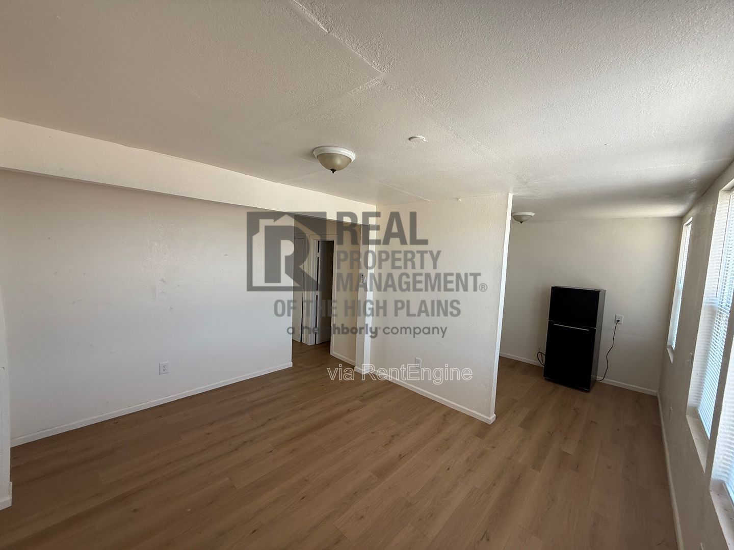 Gallery Image 0