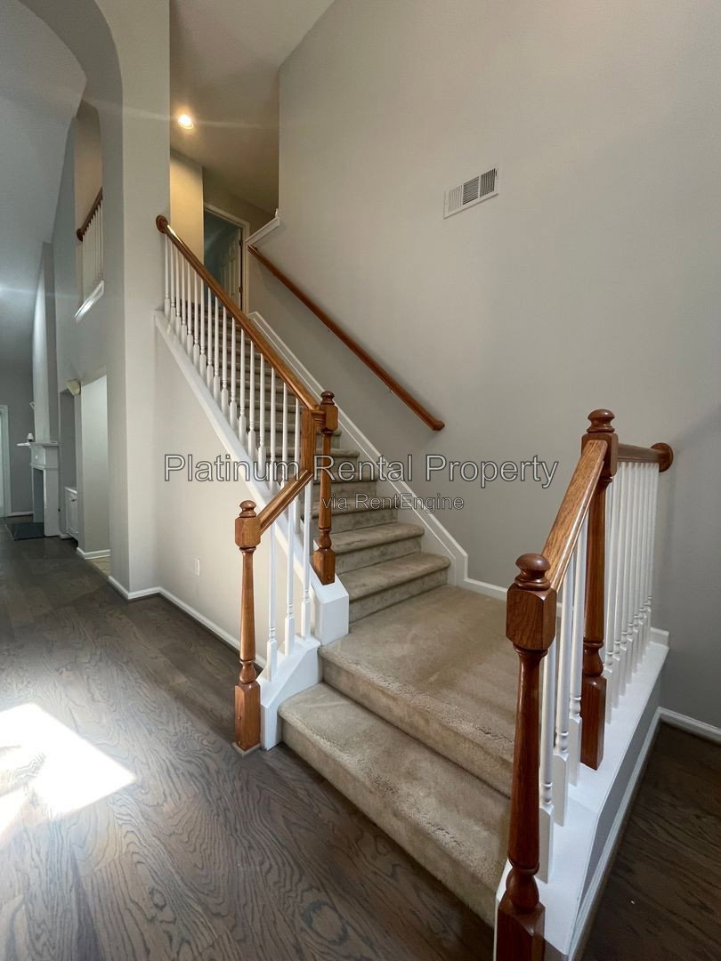 Gallery Image 16