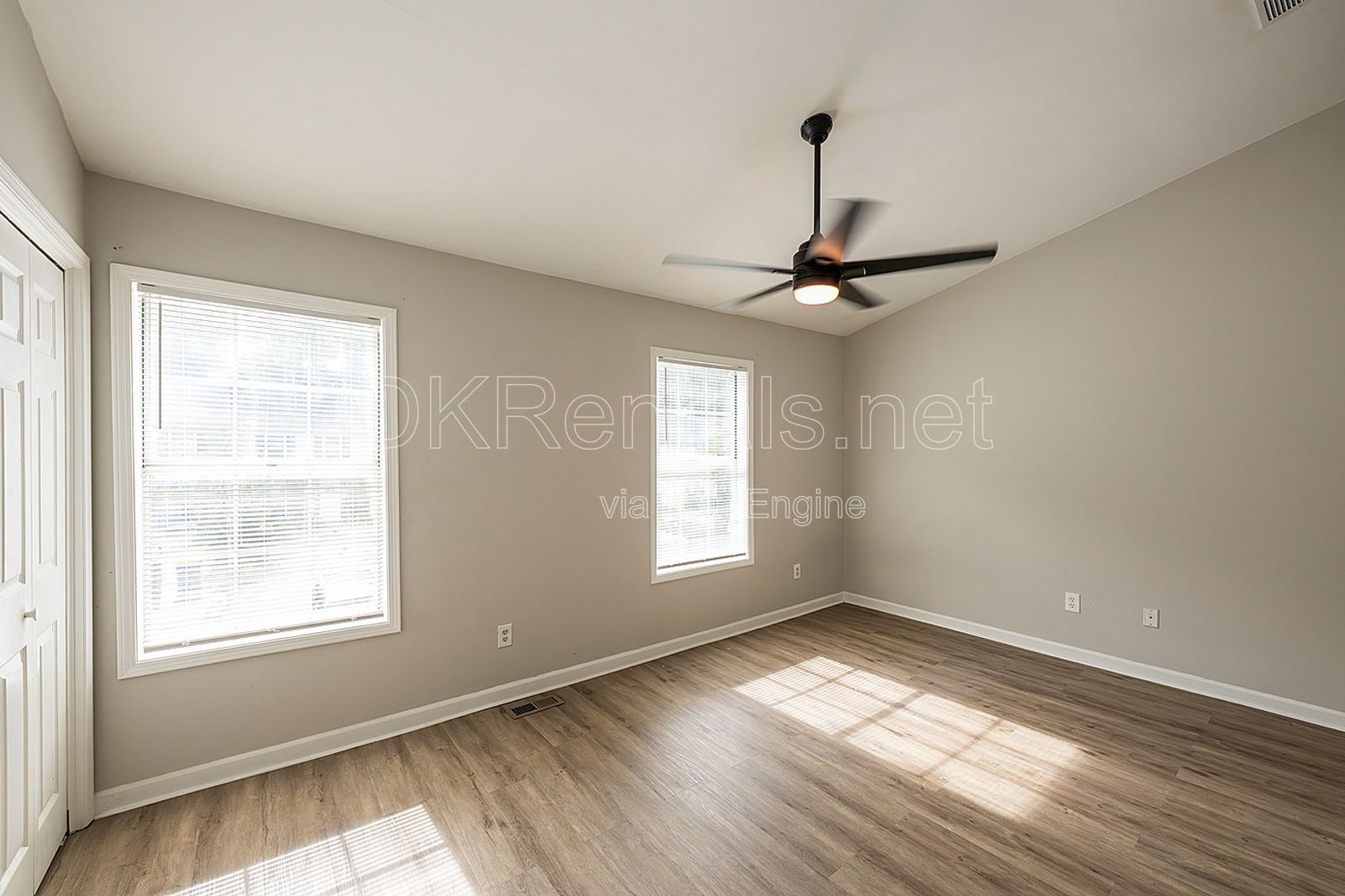 Gallery Image 18