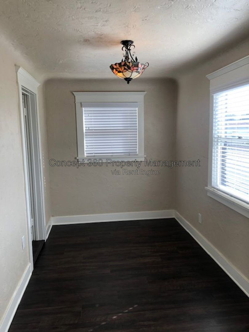 Gallery Image 18