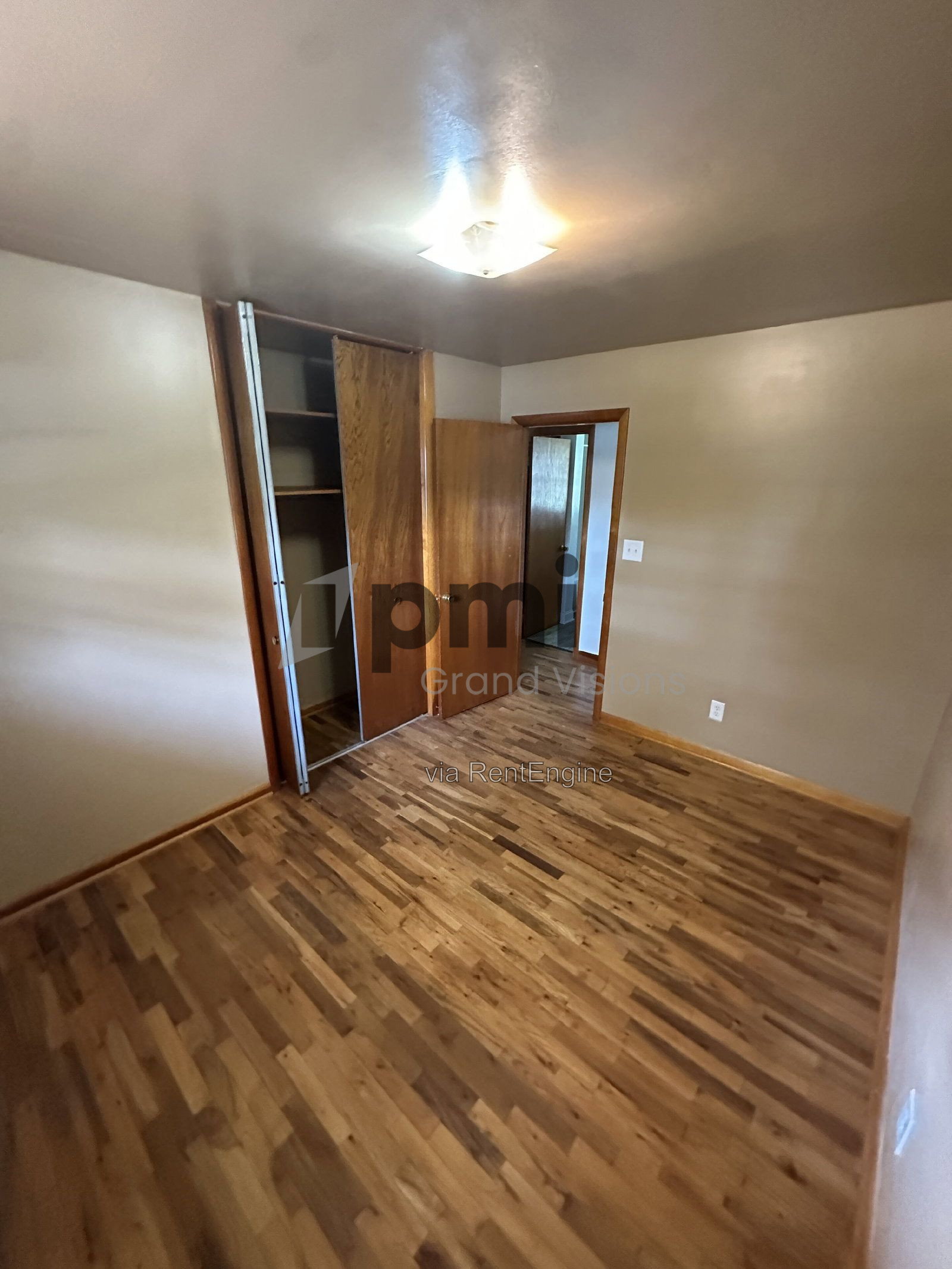 Gallery Image 17