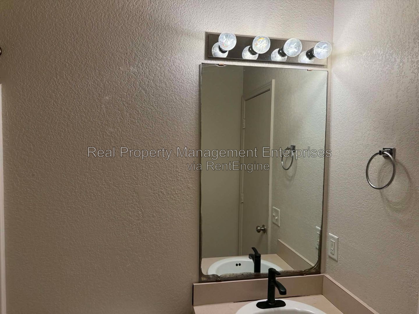 Gallery Image 22