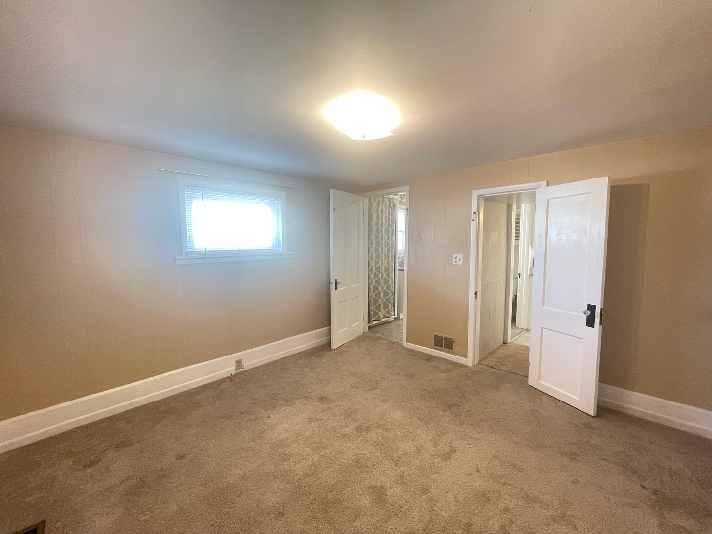 Gallery Image 12
