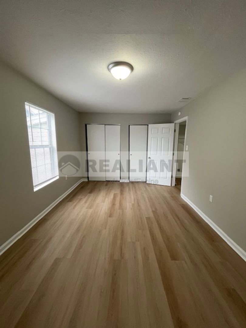 Gallery Image 8