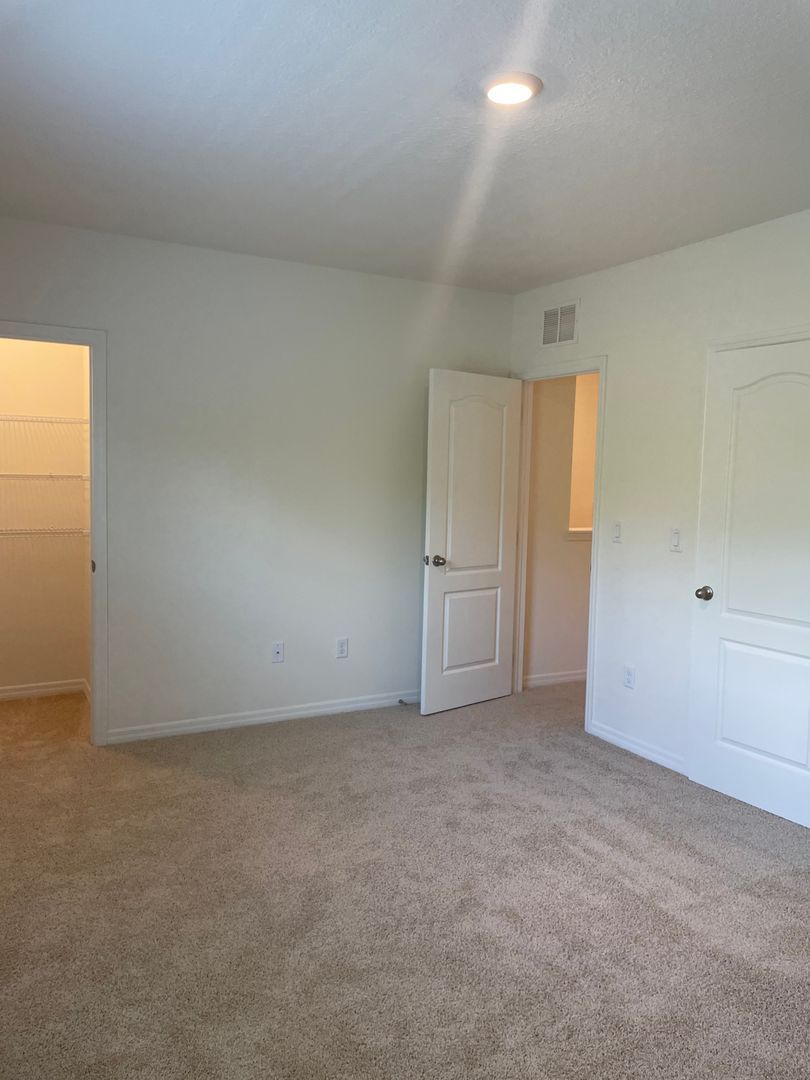 Gallery Image 32