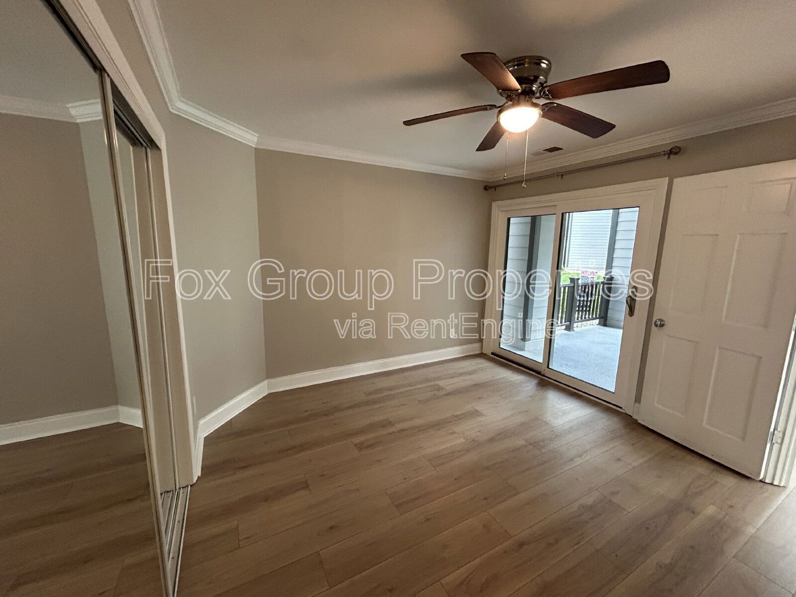 Gallery Image 16