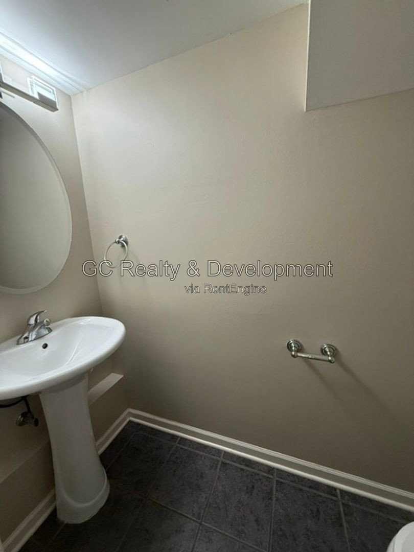 Gallery Image 19