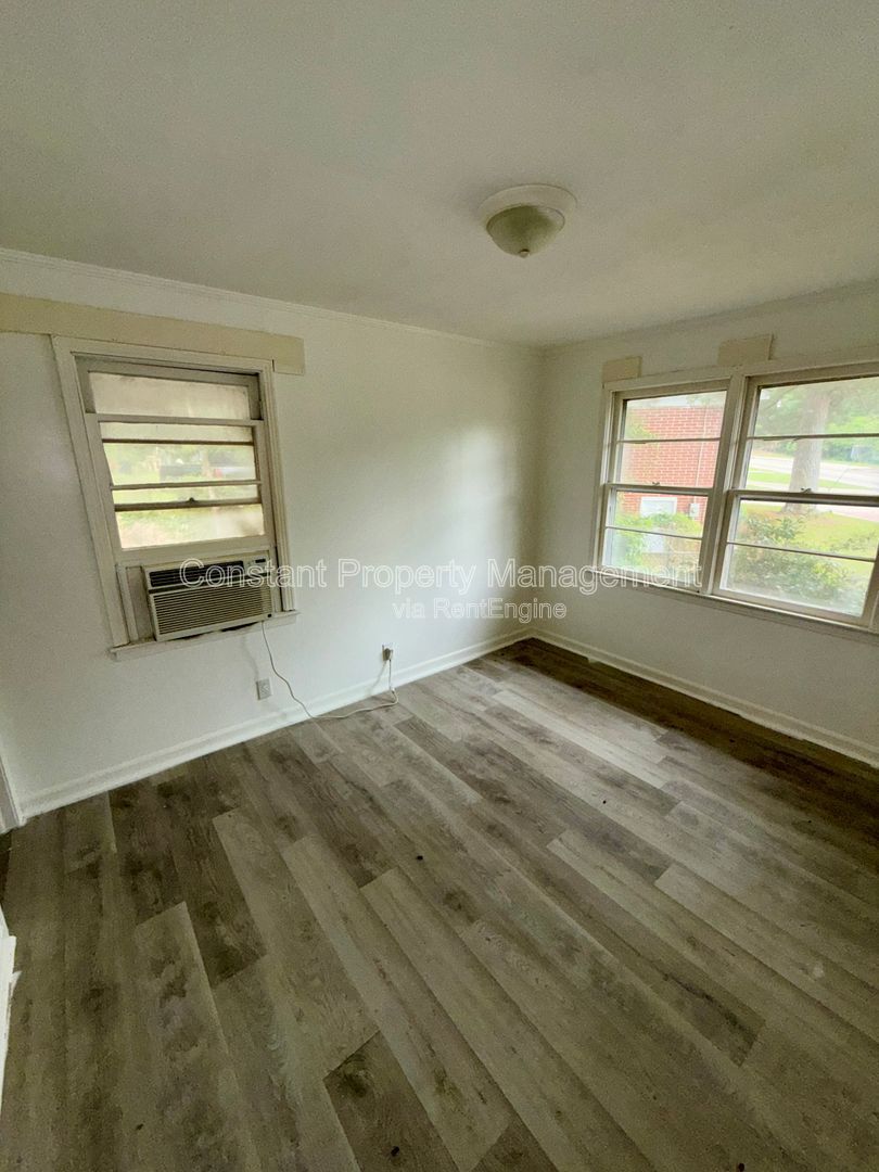 Gallery Image 16