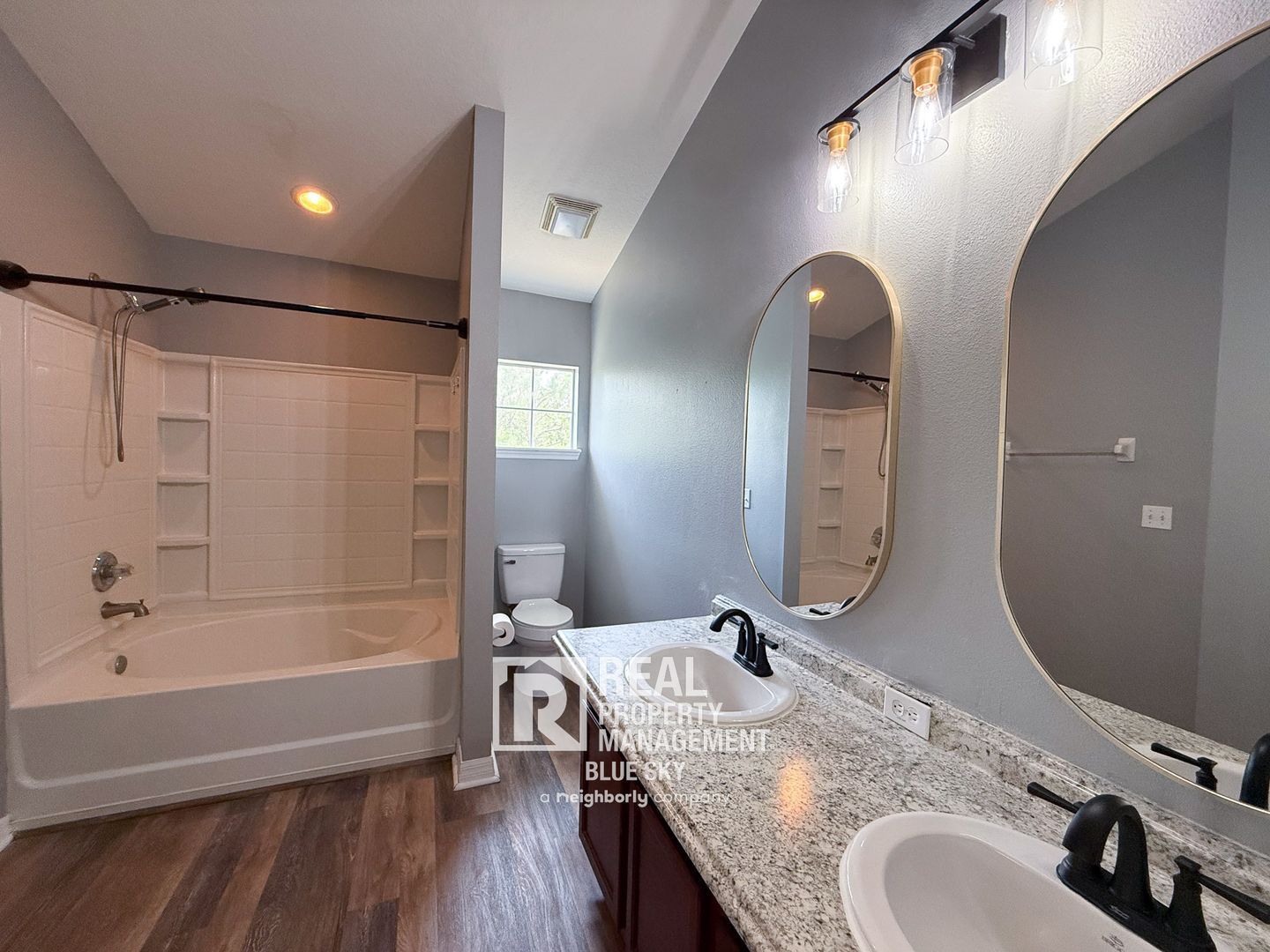 Gallery Image 13