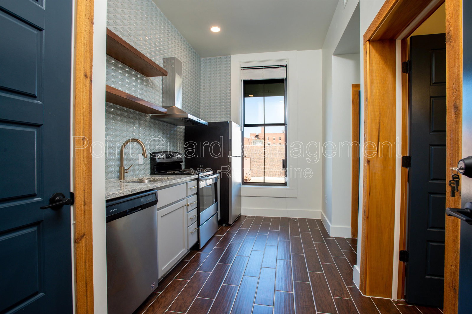 Gallery Image 0
