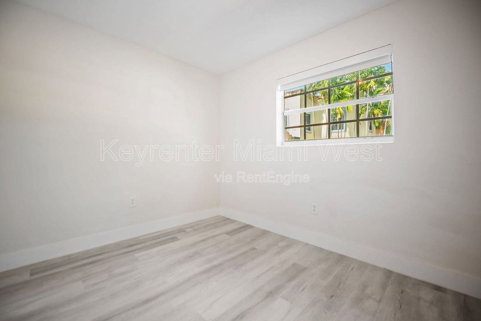 Gallery Image 16