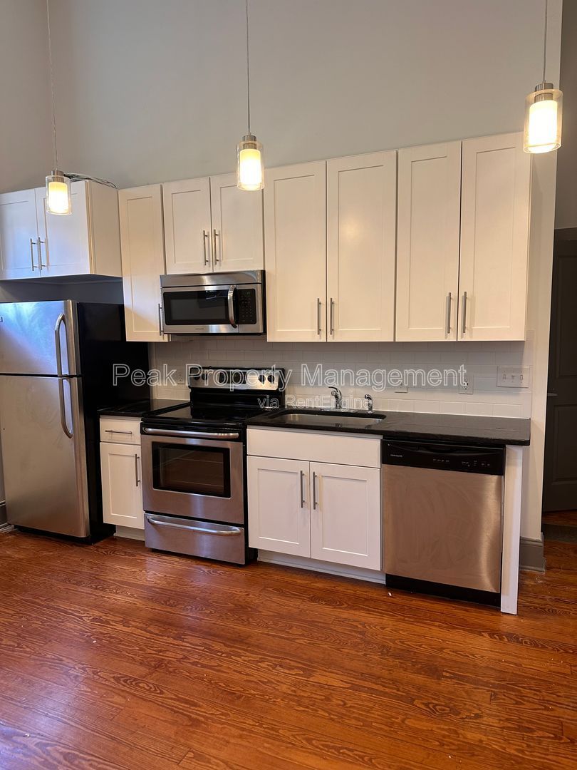 Gallery Image 11