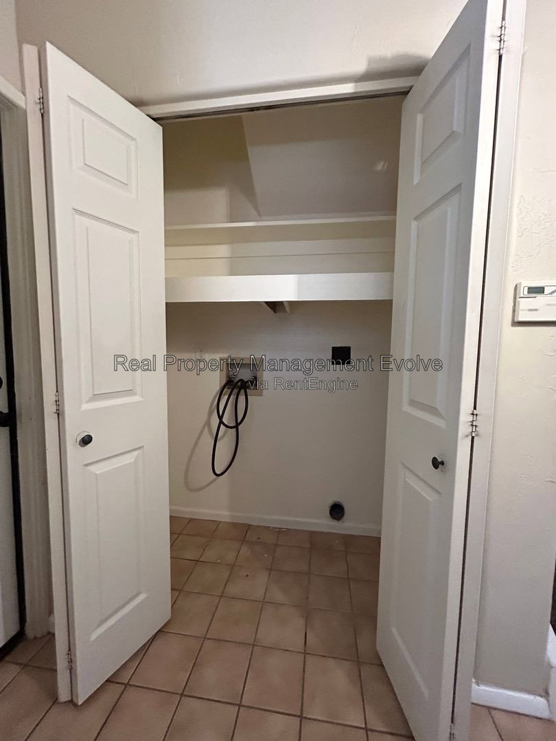 Gallery Image 17