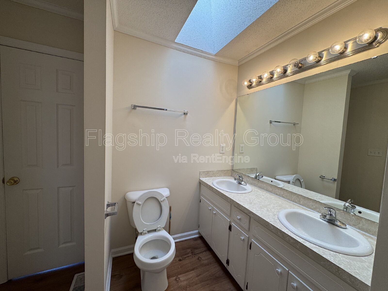 Gallery Image 16