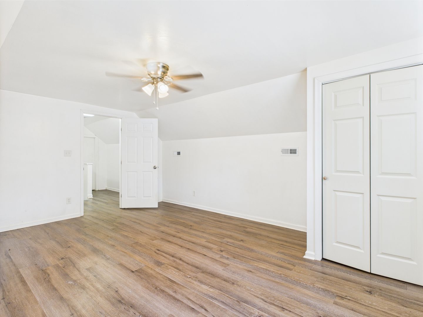 Gallery Image 19
