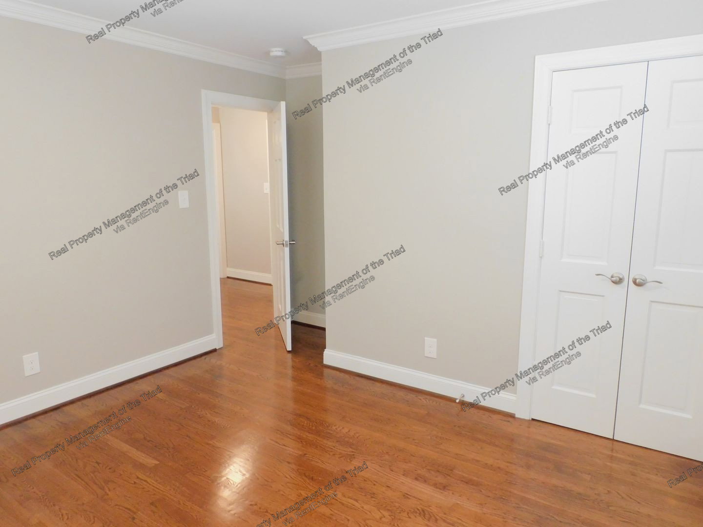 Gallery Image 16