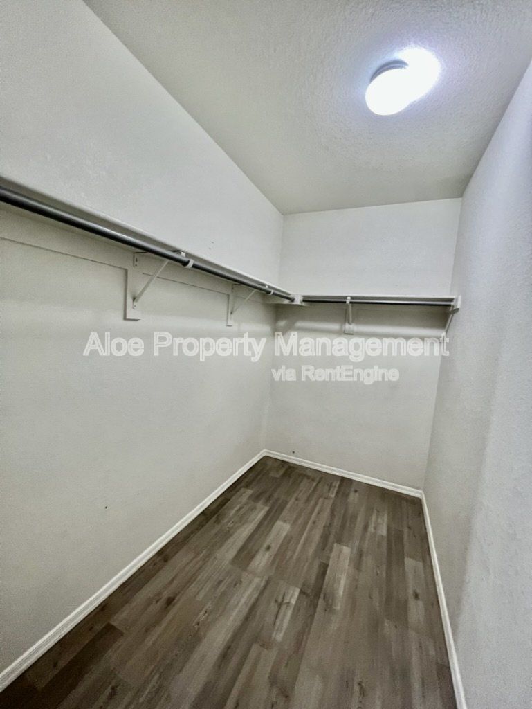Gallery Image 29