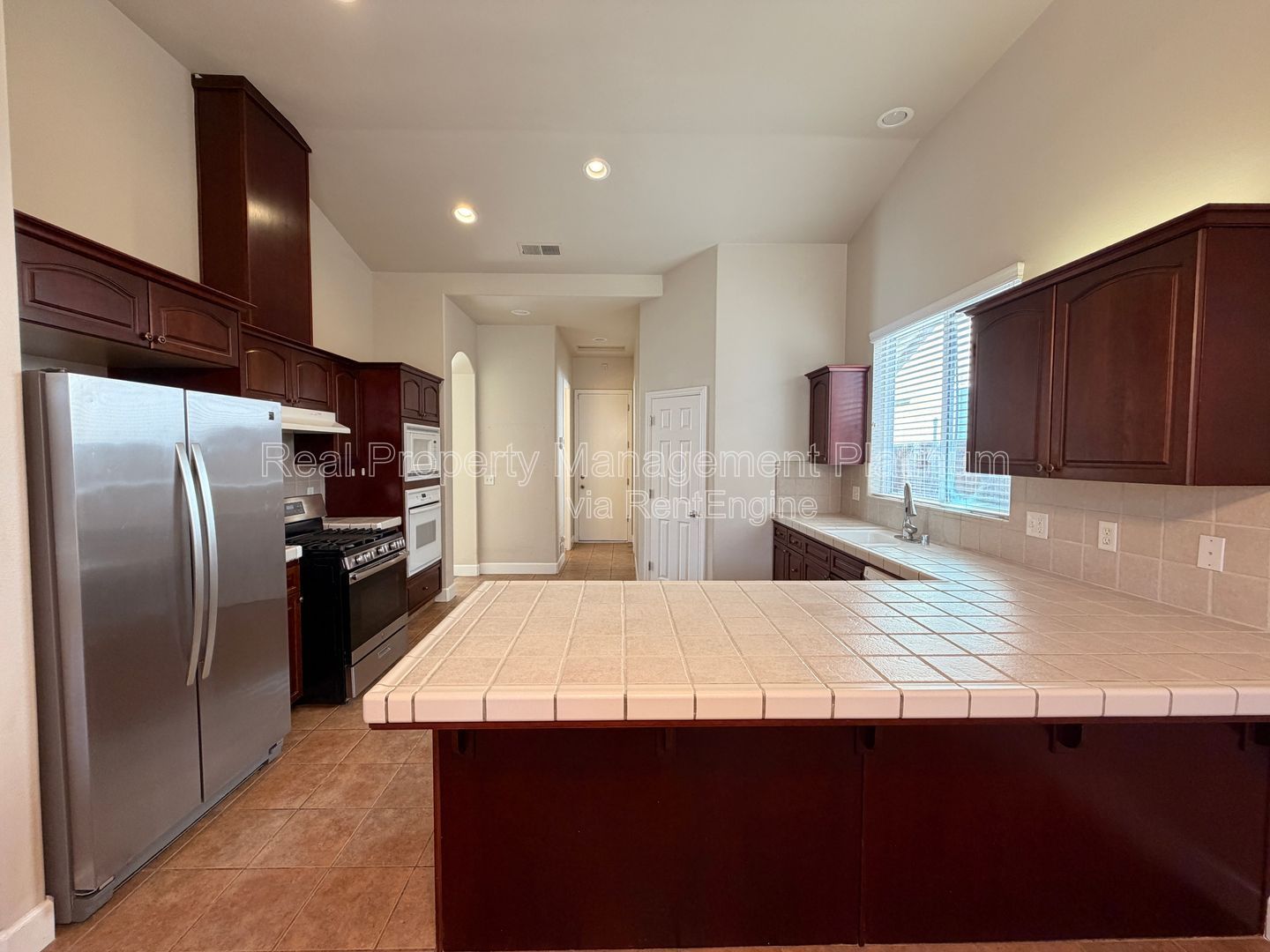 Gallery Image 0