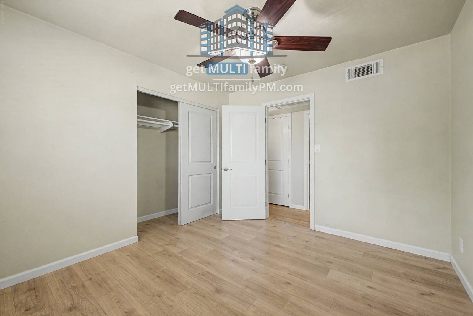 Gallery Image 19