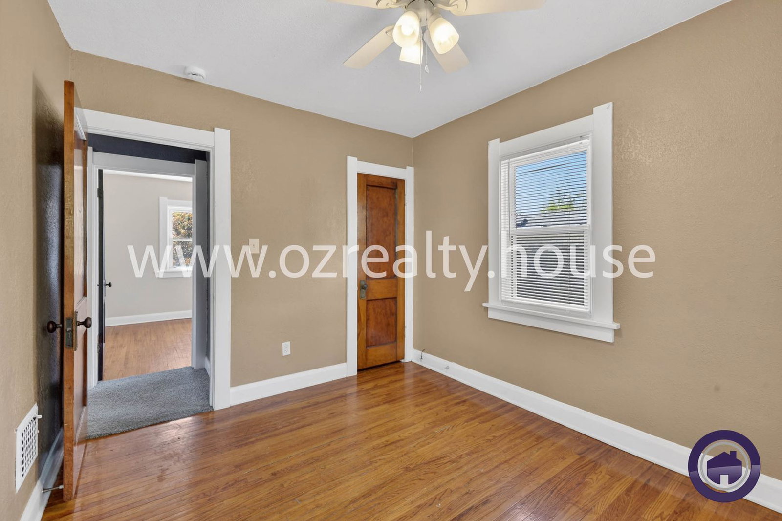 Gallery Image 13